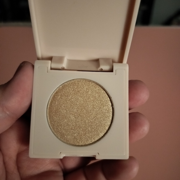 Makeup Bundle! - Picture 5 of 11